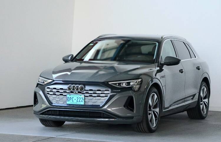 AUDI E-TRON 2024