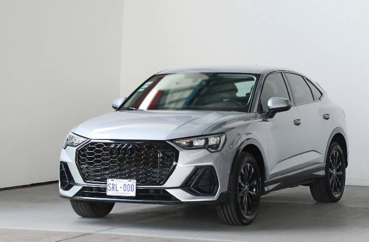 AUDI Q3 2024