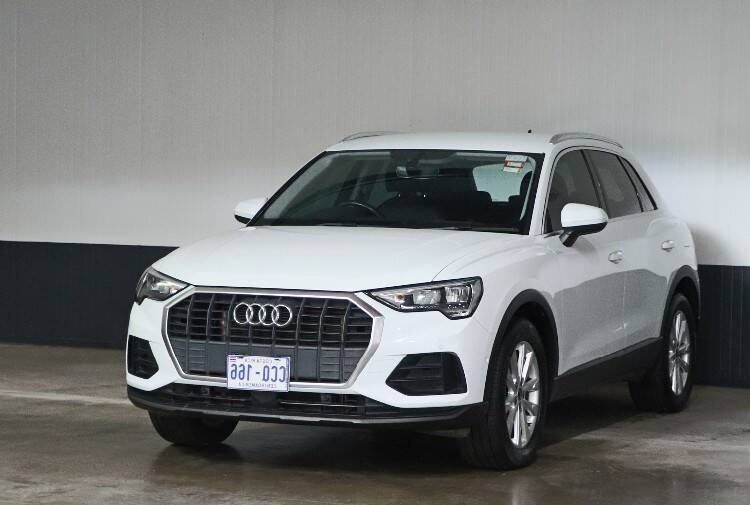 AUDI Q3 2024